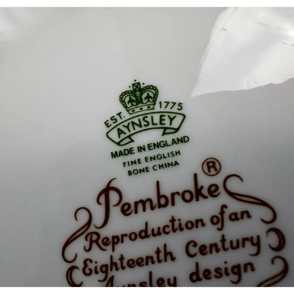 Vintage Aynsley Pembroke Victorian Cachepot Fine English Bone China  Jardiniere